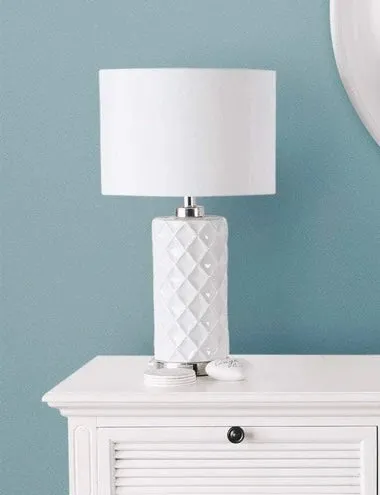 Elegant Hampton Style White Table Lamp with Modern Design and Warm Glow