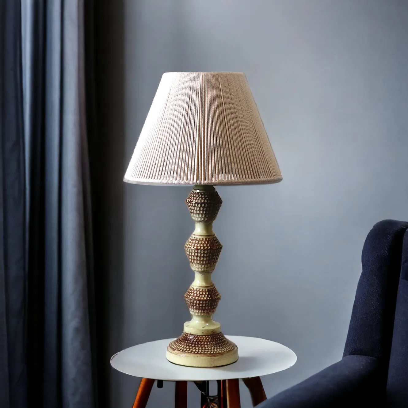 Knoxx Table Lamp