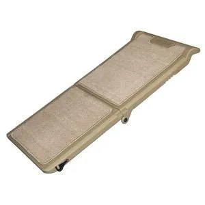 Short Bi-Fold Pet Ramp Carpeted